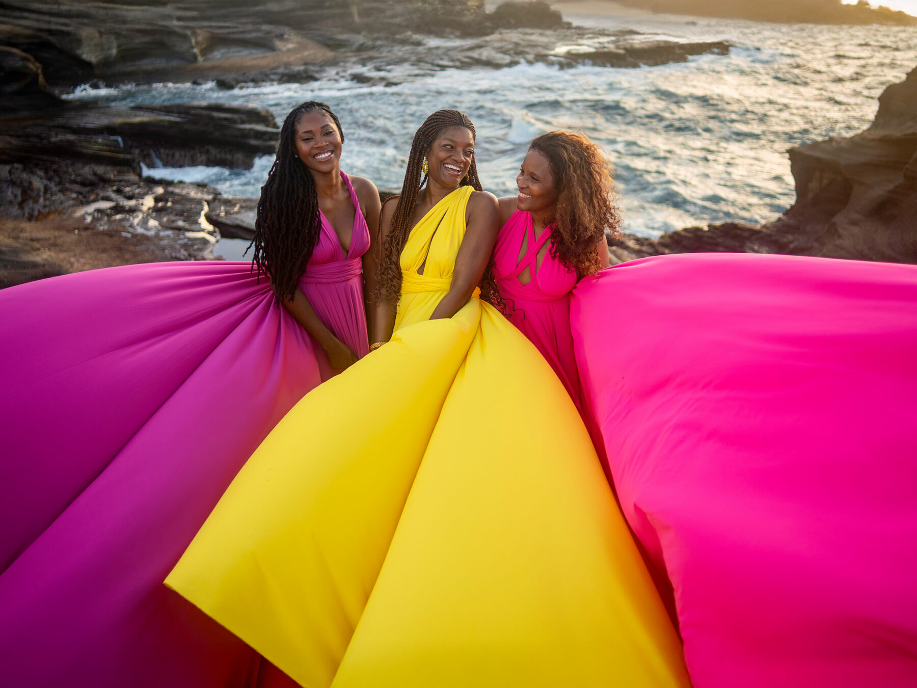 Three-Dresses Three-Dresses
